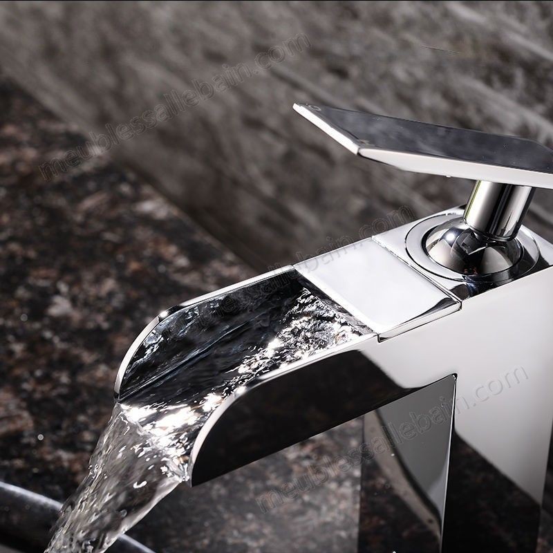 Prix Compétitif Robinet lavabo mitigeur moderne avec bec en cascade en laiton solide - -3