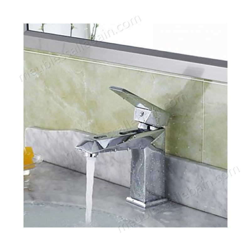 Prix Compétitif Robinet salle de bain, design élégant et moderne avec une très belle finition en chrome - -1