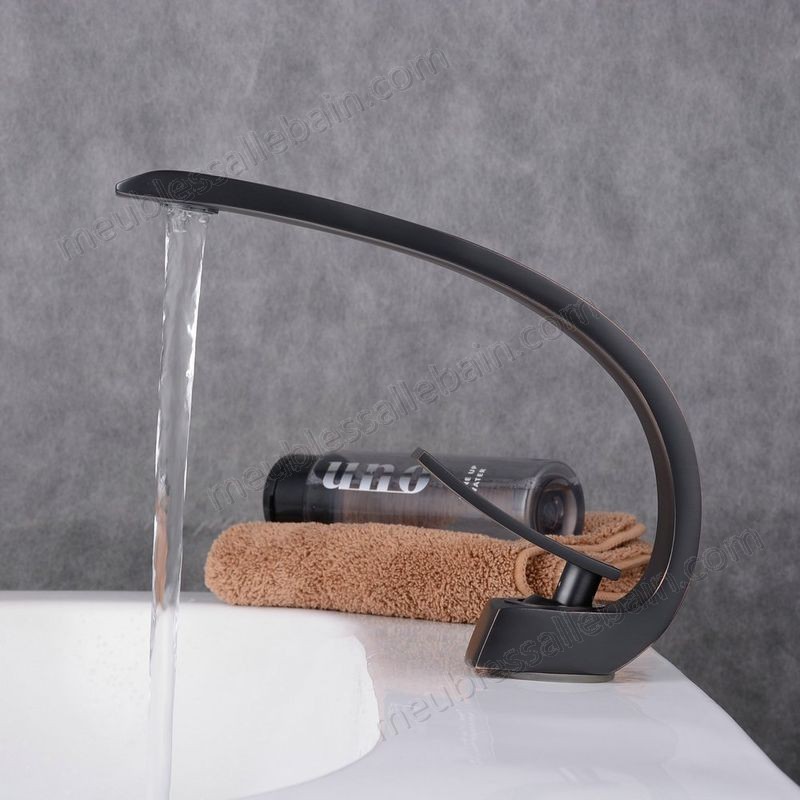 Prix Compétitif Mitigeur de lavabo salle de bains finition Noir robinet d'évier style contemporain - -3