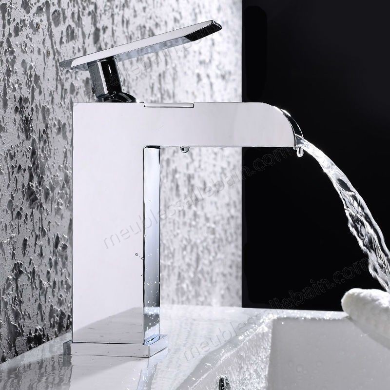 Prix Compétitif Robinet lavabo mitigeur moderne avec bec en cascade en laiton solide - -1