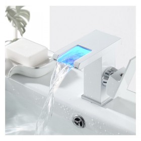 Prix Compétitif Robinet de lavabo avec lavabo LED robinet chaud et froid tout cuivre sortie cascade blanc
